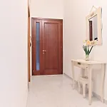 Izzhome Paradise Пула