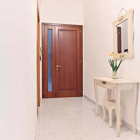 Izzhome Paradise Pula