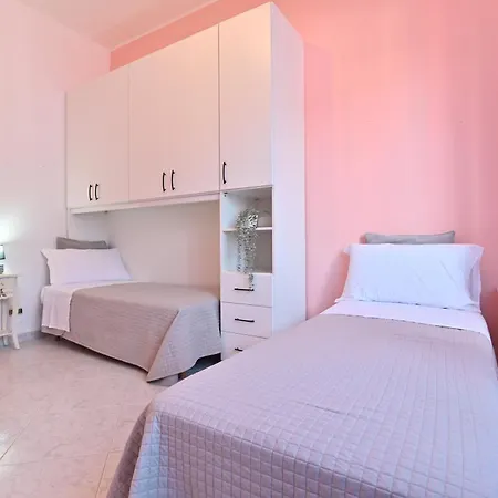 Izzhome Paradise Apartment *