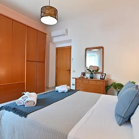 Izzhome Paradise Pula